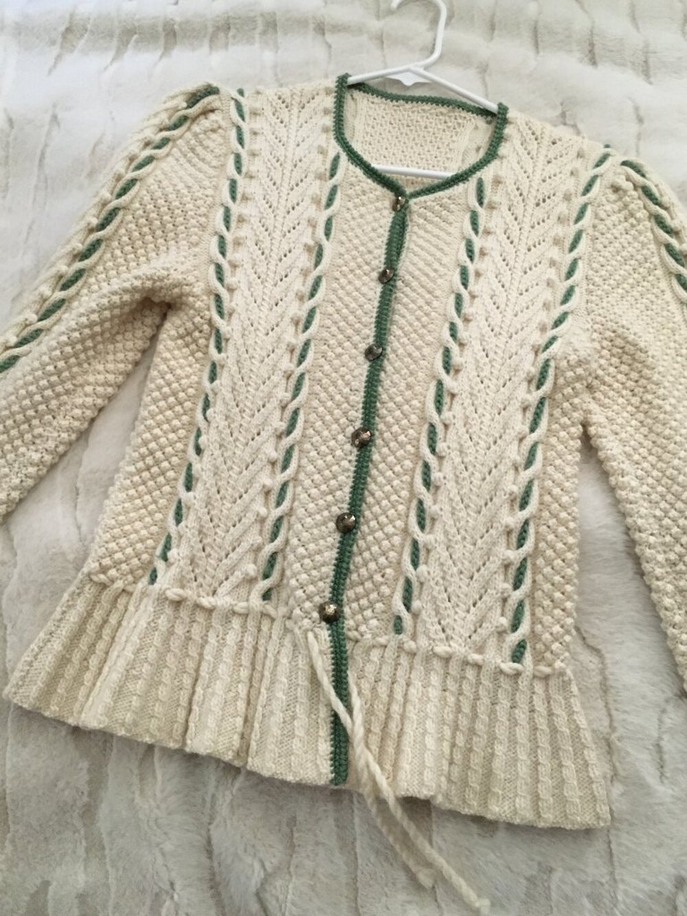Vintage Hand-Knit Peplum Cardigan Sweater S Cream Sage Green Cable Whimsigoth - Picture 11 of 16